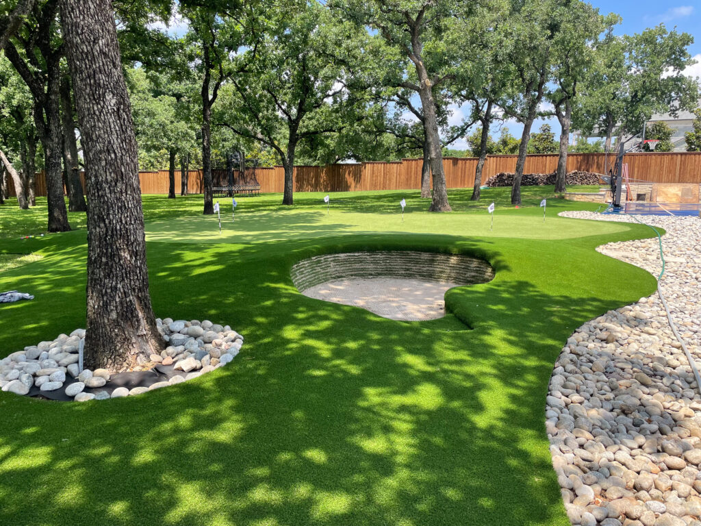 Artificial Turf Backyard Putting Green